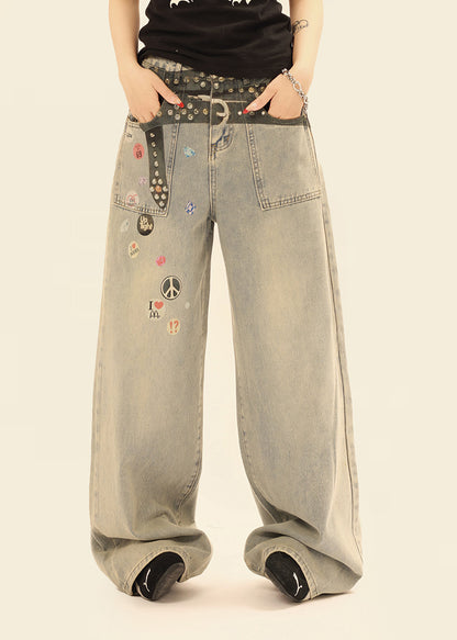 Low-Rise Badge Detail Wide-Leg Jeans