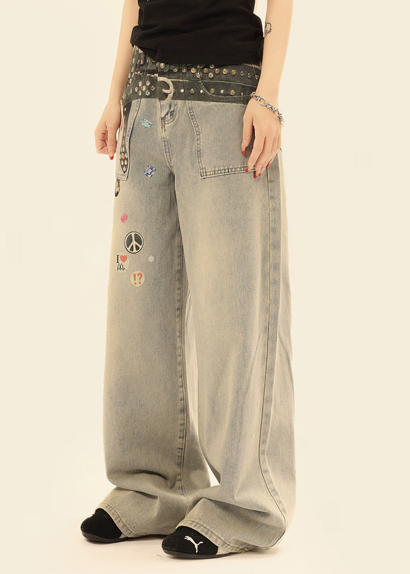 Low-Rise Badge Detail Wide-Leg Jeans